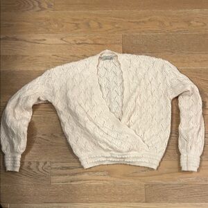 Ryegrass size medium sweater in cream